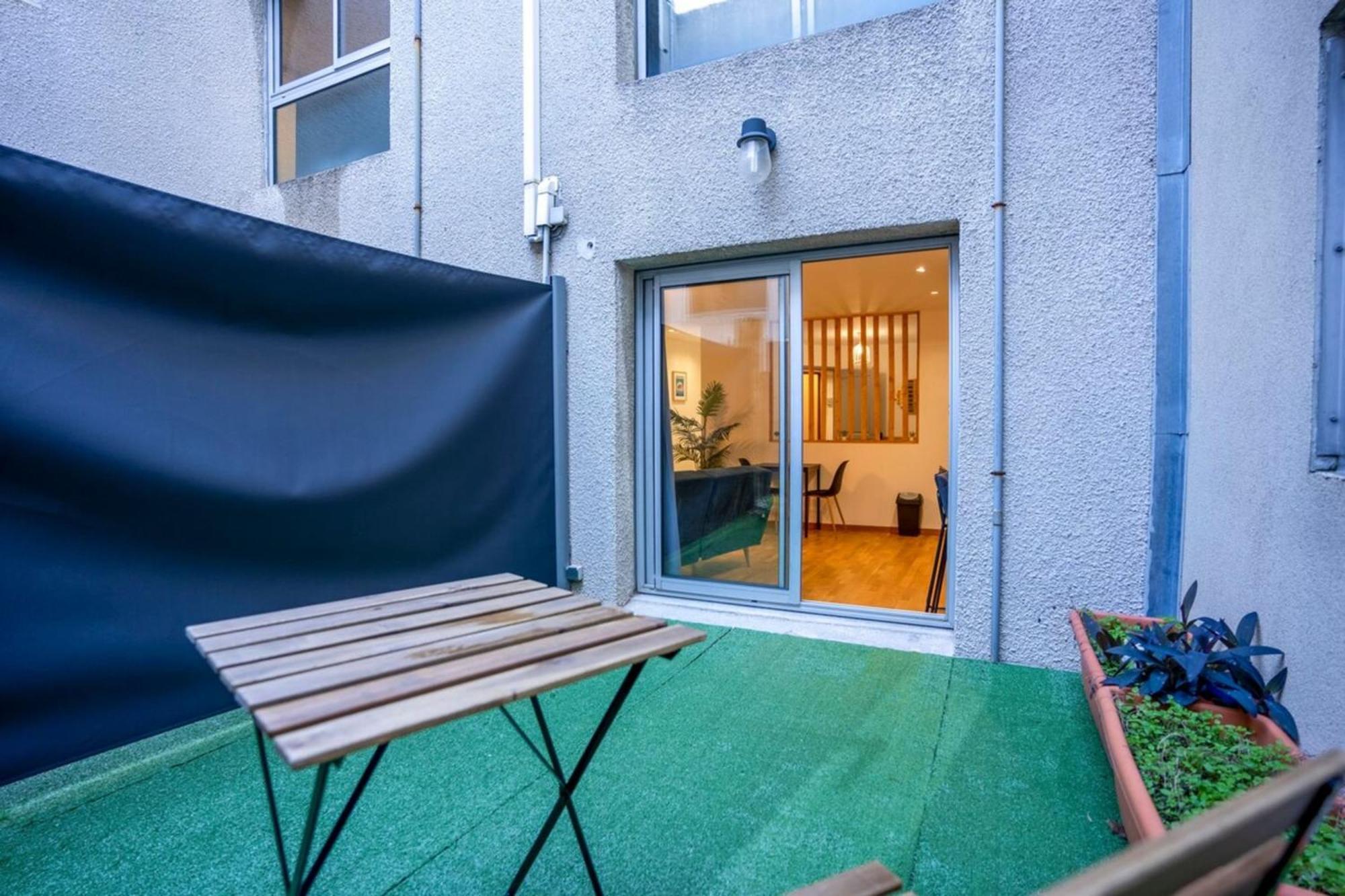 Atlas -Elix 100M Gare - Vue Remparts -Terrasse 亞維農 外观 照片